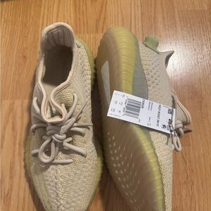 Yeezy Boost 350 V2 Flax